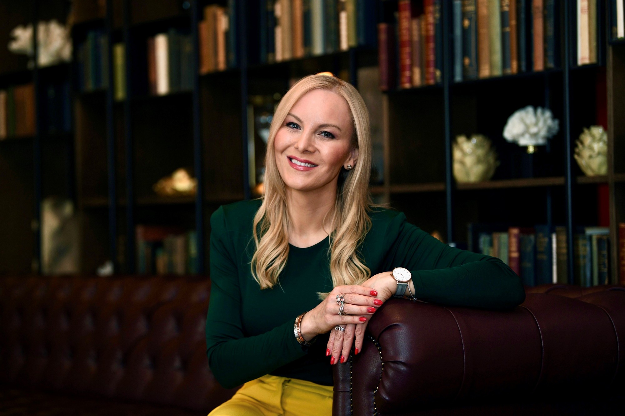 Stephanie Hirst photo.jpg