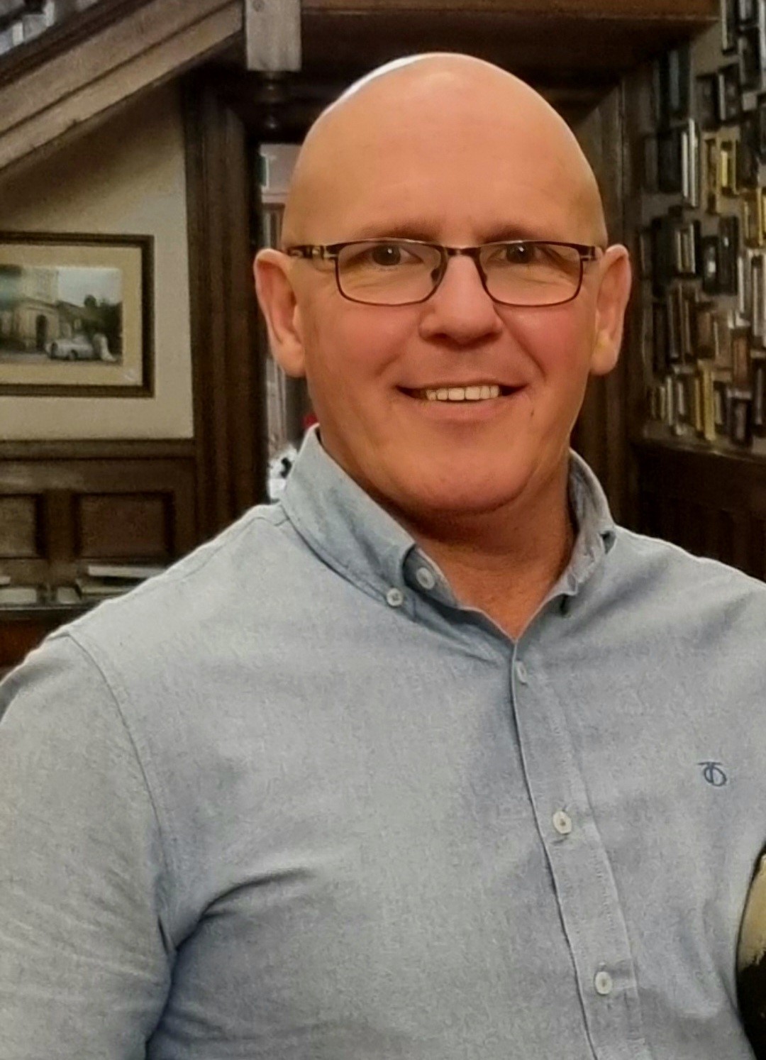 Danny Barnes.jpg